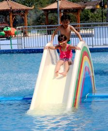 Подгонянный оборудованию парка Aqua скольжений воды 3 малышей всадников, пинку/Орандж/сини