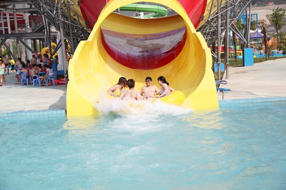 Скольжение воды торнадоа оборудования парка воды супер над Waterslide бассеина земли
