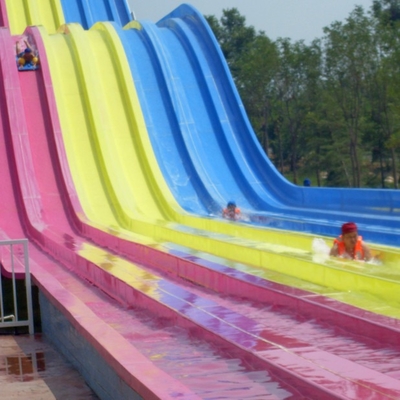 скольжение гонки стеклоткани Multi-майны Сторон--стороны, участвуя в гонке Waterslide, изготовленные на заказ скольжения воды