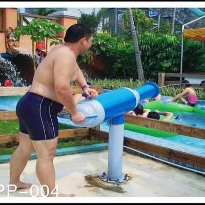 Игра пушки воды стеклоткани взрослых, подгонянное оборудование парка Aqua для курорта праздника