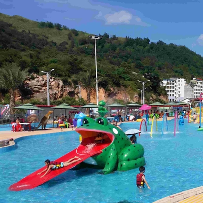 Скольжения бассеина воды формы лягушки, скольжение стеклоткани парка Aqua малое для малышей