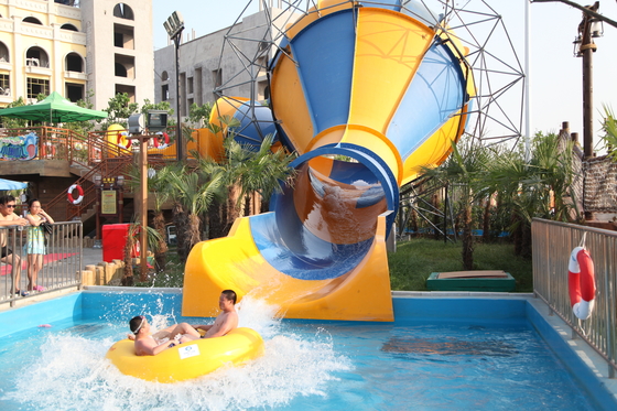 Крытый/напольный коммерчески парк скольжений воды стеклоткани средств езды воды торнадоа