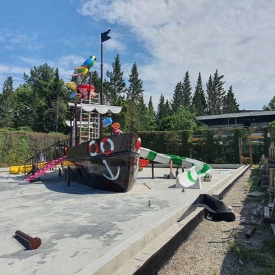 Завод по производству оборудования для водных горок и парков развлечений из стеклопластика
