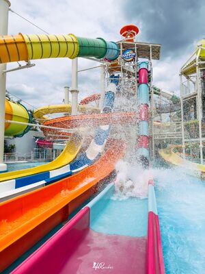 CE ISO Certified Aqua Playground with Customizable Water Play Themes, Safe Fun Interactive Slides, and Hot-Dip Galvanized Steel Columns