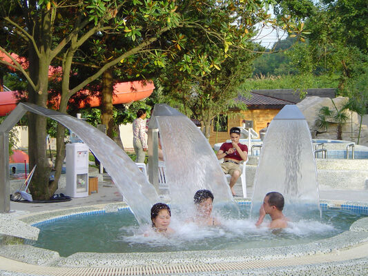 Коррозионно устойчивое оборудование для гидротерапии SPA с горячим оцинкованным металлом и интеллектуальной системой управления