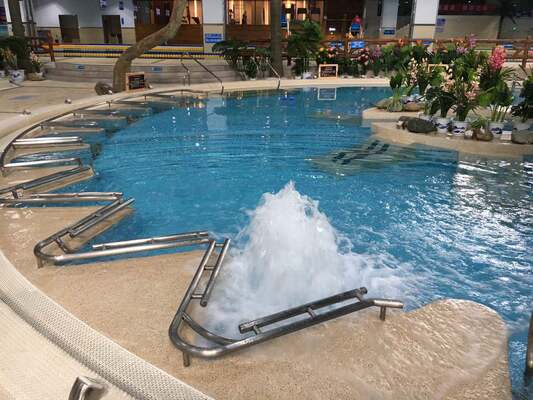 Коррозионно устойчивое оборудование для гидротерапии SPA с горячим оцинкованным металлом и интеллектуальной системой управления
